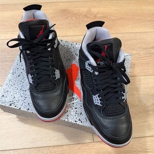 Jordan Reimagined Bred 4 size 10 Men’s